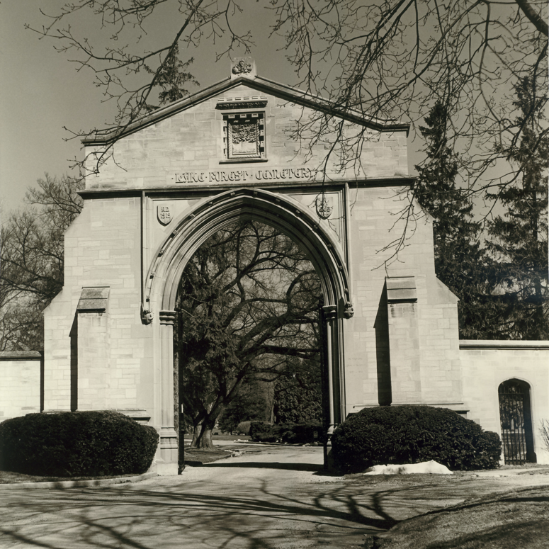 Lake Forest Cemetery Walking Tour - logo